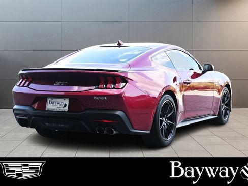 Used 2025 Ford Mustang GT Premium RWD image 6