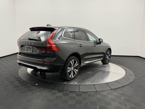 Certified 2023 Volvo XC60 B5 Plus w/ Protection Package Premier image 7