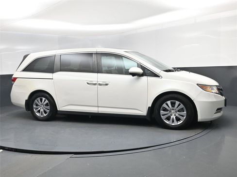 Used 2015 Honda Odyssey EX-L image 2