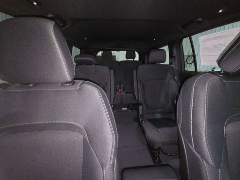 New 2025 Jeep Grand Cherokee L Laredo image 15