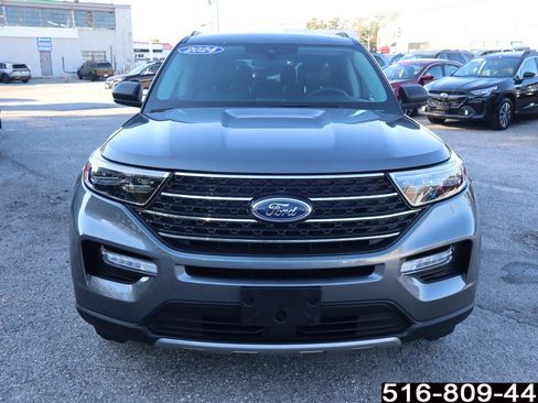 Used 2024 Ford Explorer XLT w/ Equipment Group 202A image 4