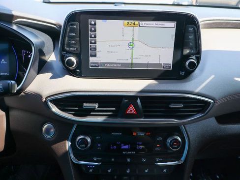 Used 2020 Hyundai Santa Fe Limited w/ Cargo Package image 18