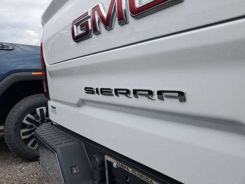 New 2026 GMC Sierra 1500 SLT w/ SLT Premium Package RWD image 8