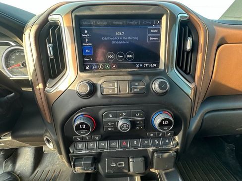 Used 2022 Chevrolet Silverado 3500 High Country w/ Z71 Off-Road Package AWD/4WD image 17