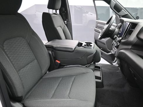 New 2026 RAM 1500 Express RWD image 25