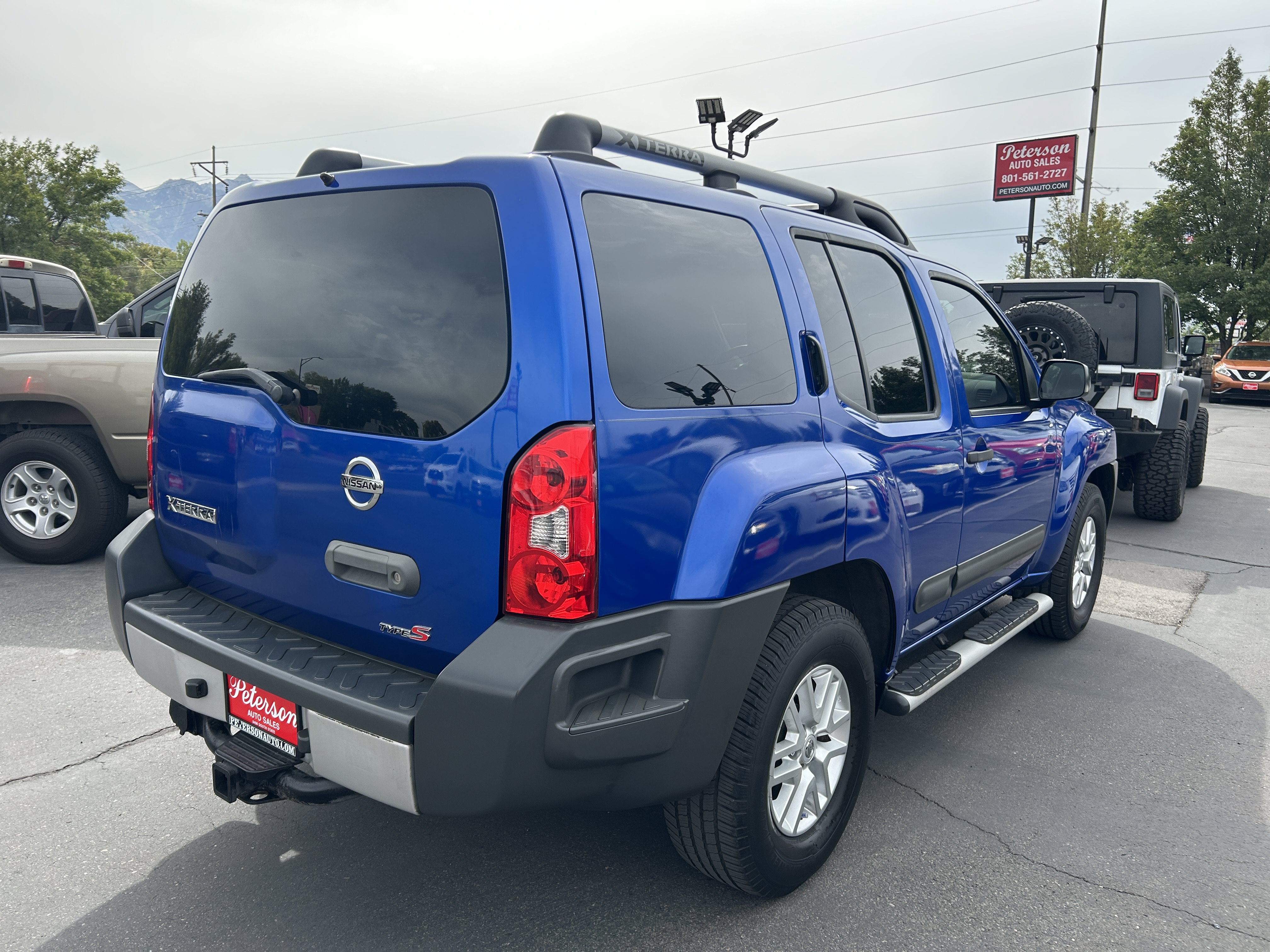 Used 2014 Nissan Xterra S w/ Nevada Tow Package RWD image 4