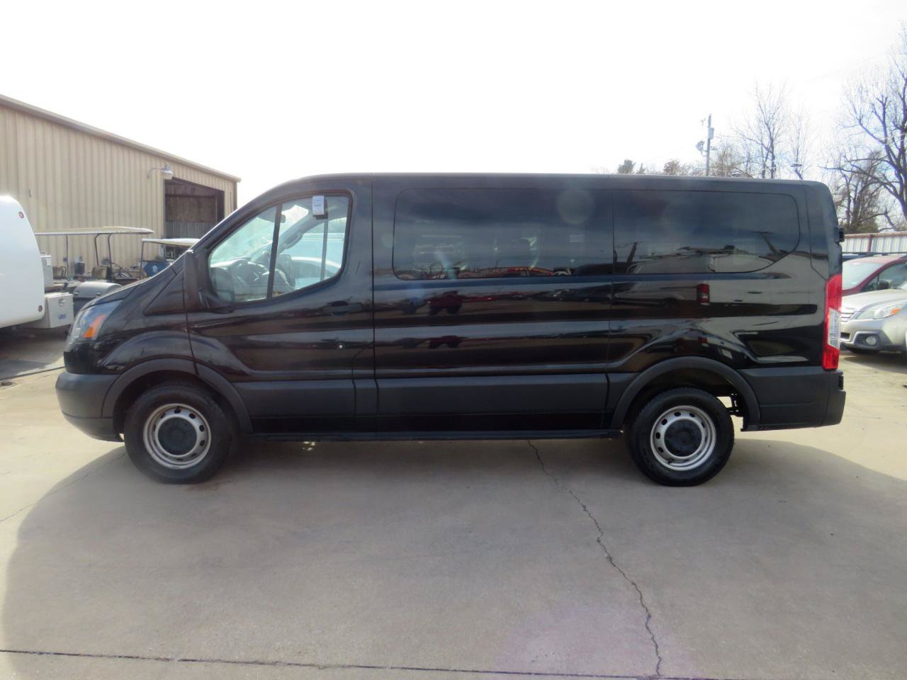 Used 2018 Ford Transit 150 130 Low Roof Wagon RWD image 9