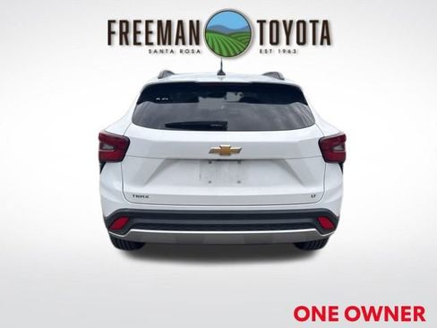 Used 2024 Chevrolet Trax LT image 6