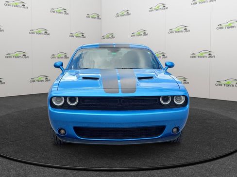 Used 2023 Dodge Challenger SXT w/ Blacktop Package image 12