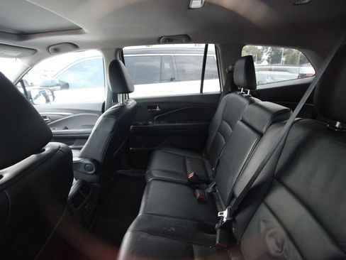 Used 2017 Honda Pilot EX-L image 16