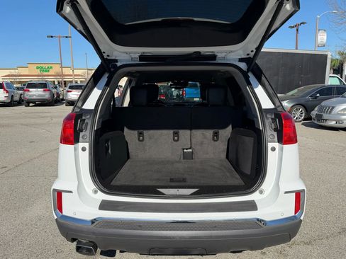 Used 2017 GMC Terrain SLT w/ Driver Alert Package I image 24