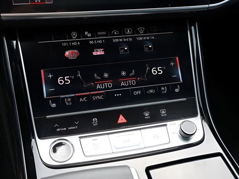 Used 2024 Audi A8 L 3.0T w/ Comfort Plus Package AWD/4WD image 27