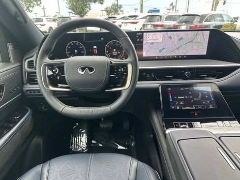 Used 2026 INFINITI QX80 4WD w/ Sport Exterior Package image 19