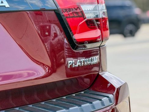 Used 2024 Nissan Armada Platinum w/ Captain's Chairs Package image 20