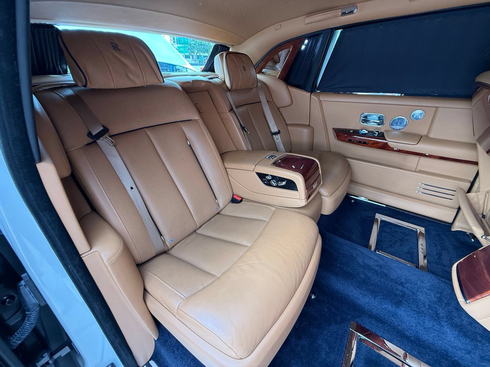 Used 2018 Rolls-Royce Phantom Extended Wheelbase RWD image 40