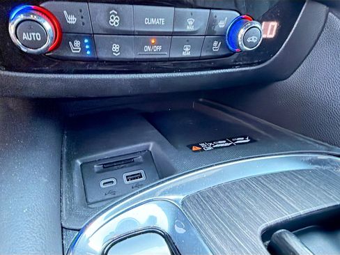 Used 2023 Buick Enclave Avenir w/ Avenir Technology Package image 29