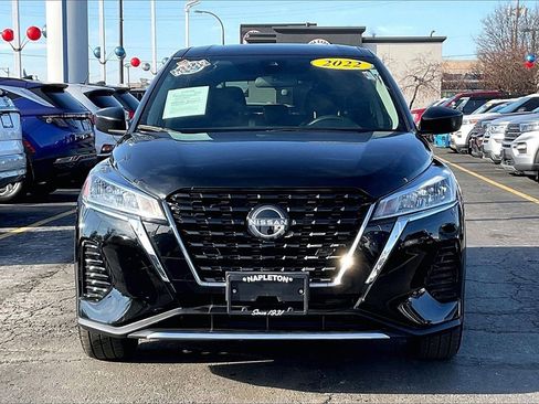 Used 2022 Nissan Kicks S image 2