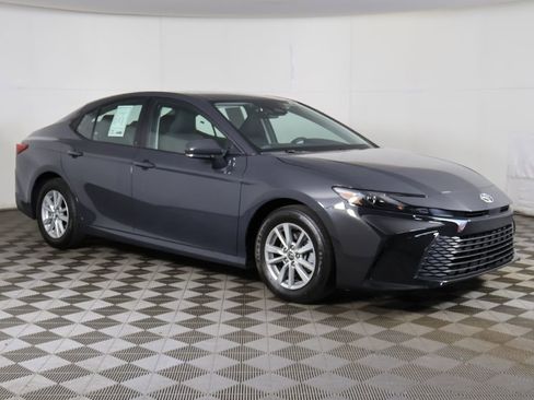 Used 2025 Toyota Camry LE FWD image 2