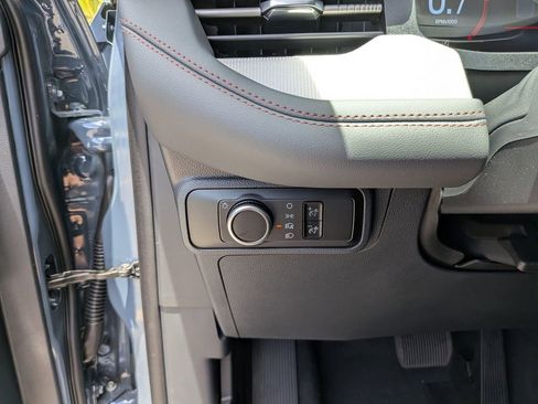 New 2026 Ford Explorer Active RWD image 25