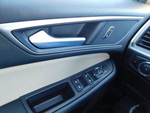 Used 2023 Ford Edge SEL w/ Convenience Package AWD/4WD image 32