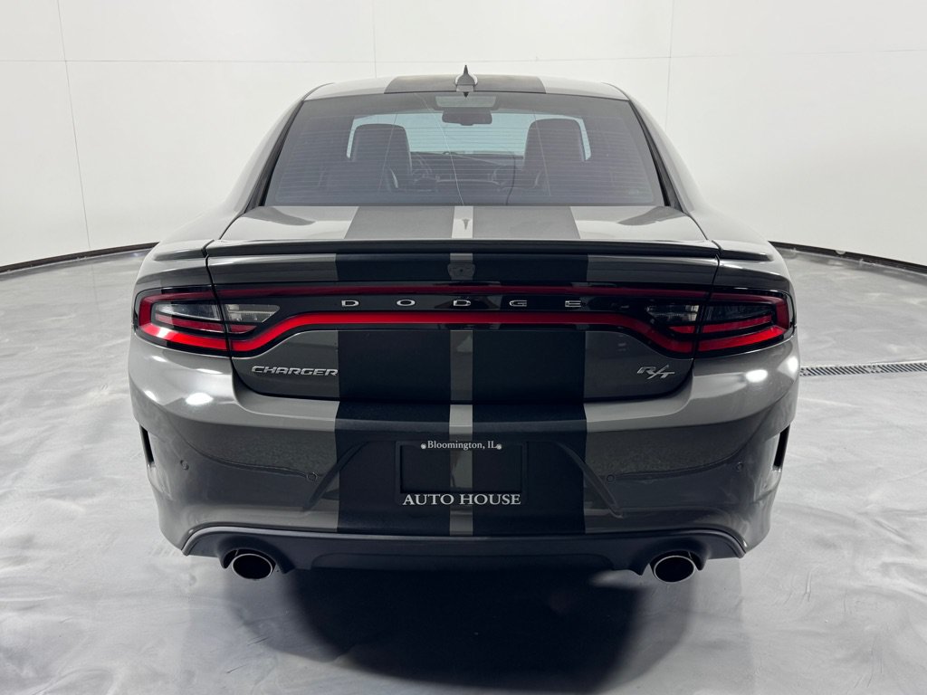 Used 2018 Dodge Charger R/T w/ Plus Group RWD image 6