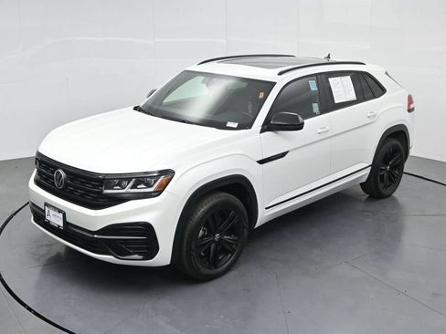 Used 2023 Volkswagen Atlas Cross Sport SEL R-Line AWD/4WD image 42