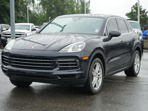 Used 2021 Porsche Cayenne AWD/4WD image 1