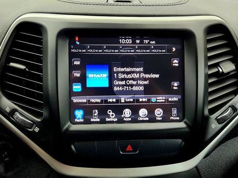 Used 2014 Jeep Cherokee Latitude AWD/4WD image 19