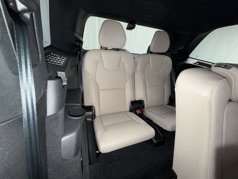New 2026 Volvo XC90 T8 Ultra w/ Lounge Package AWD/4WD image 17