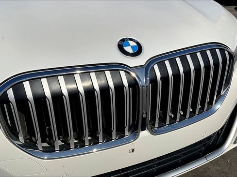 Used 2021 BMW 740i RWD image 28