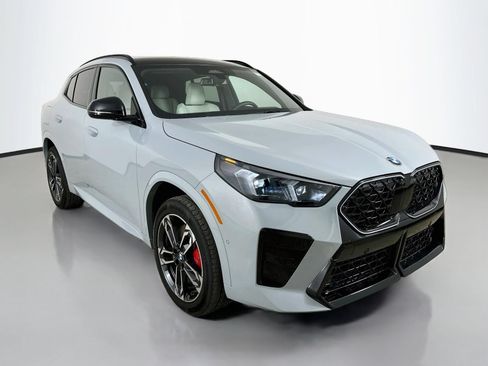 New 2026 BMW X2 xDrive28i w/ Technology Package AWD/4WD image 3