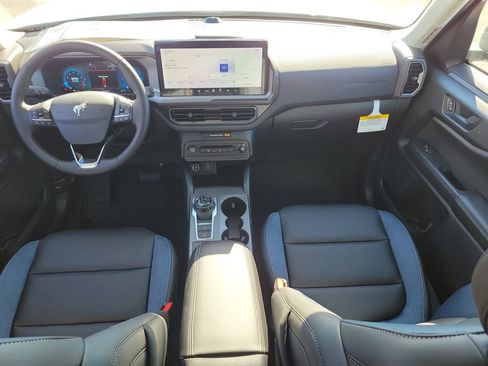 New 2025 Ford Bronco Sport Outer Banks w/ Outer Banks Tech Package+ AWD/4WD image 13