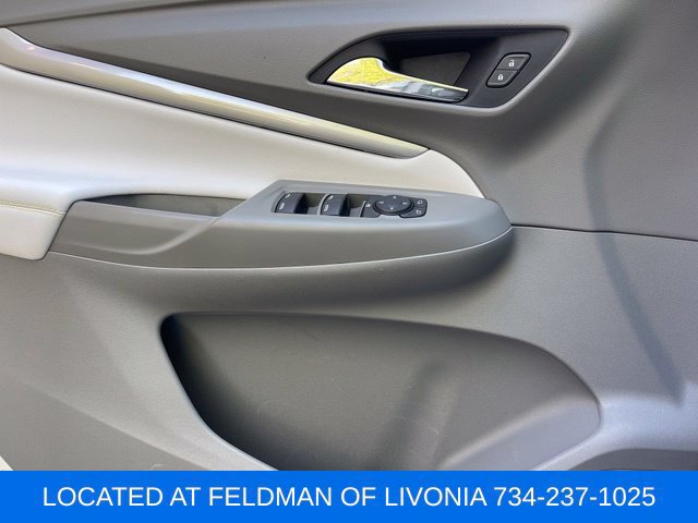Used 2023 Chevrolet Bolt EUV Premier w/ Super Cruise Package FWD image 19