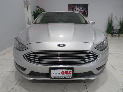 Used 2018 Ford Fusion SE image 7