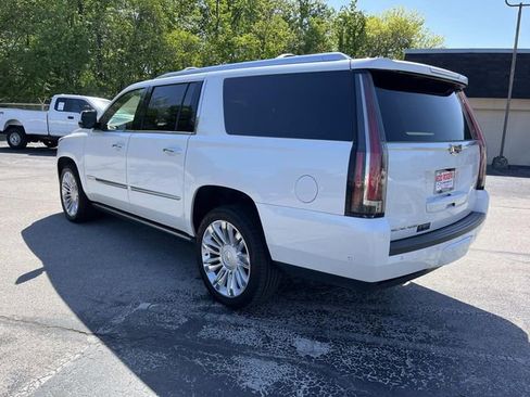 Used 2018 Cadillac Escalade ESV Platinum image 5
