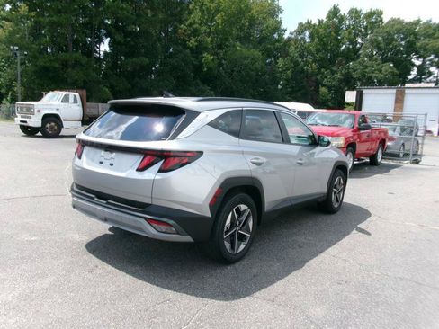 Used 2025 Hyundai Tucson SEL FWD image 6