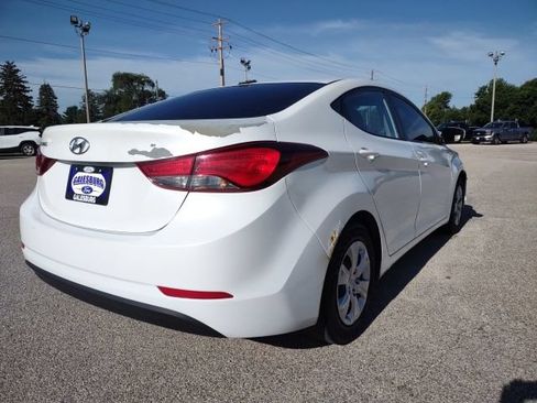 Used 2016 Hyundai Elantra SE FWD image 5