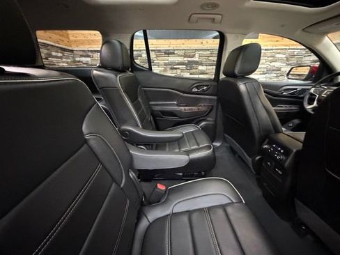 Used 2023 GMC Acadia Denali w/ Denali Ultimate Package AWD/4WD image 35