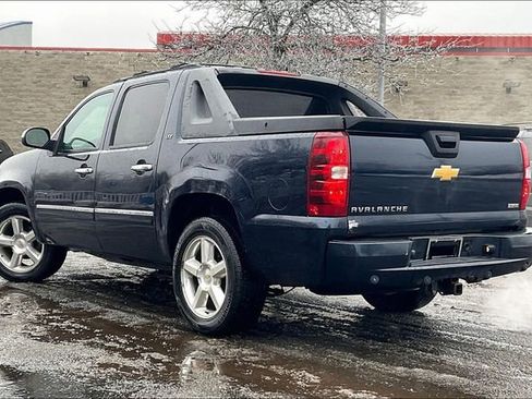 Used 2008 Chevrolet Avalanche LTZ image 12