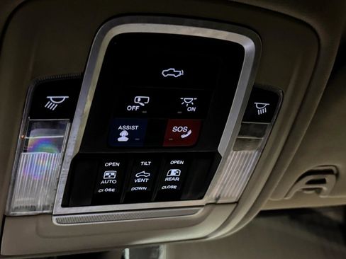 Used 2022 RAM 3500 Laramie image 14