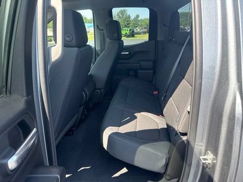 Used 2019 Chevrolet Silverado 1500 Custom Trail Boss w/ Custom Convenience Package AWD/4WD image 10