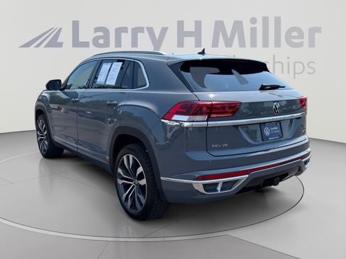 Used 2022 Volkswagen Atlas Cross Sport SEL Premium R-Line AWD/4WD image 3
