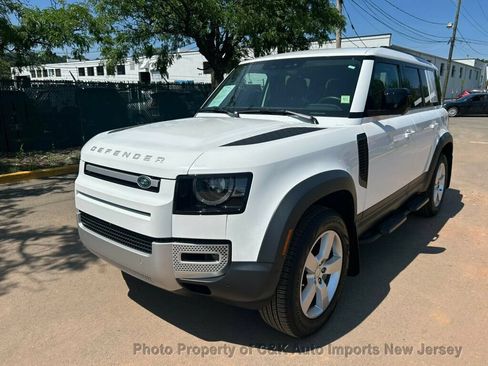 Used 2023 Land Rover Defender 110 SE AWD/4WD image 2