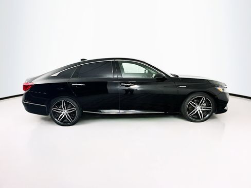 Used 2021 Honda Accord Touring image 10