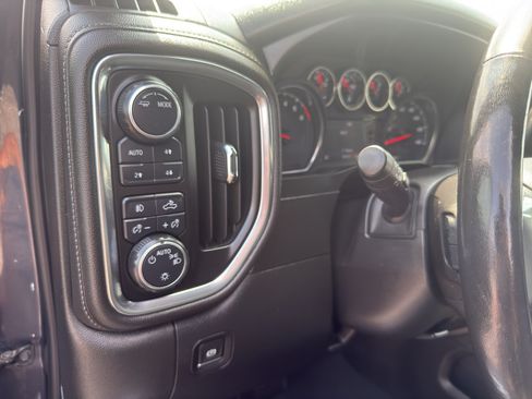 Certified 2020 Chevrolet Silverado 1500 RST AWD/4WD image 16