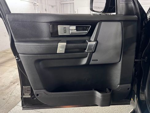 Used 2016 Land Rover LR4 AWD/4WD image 42
