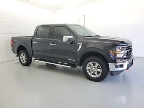 Used 2025 Ford F150 XLT w/ Equipment Group 302A MID AWD/4WD image 4