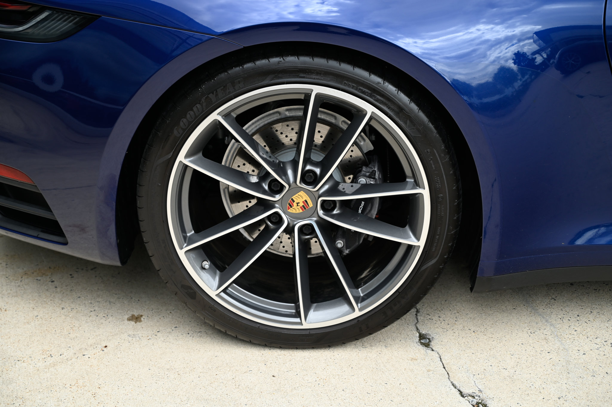 Used 2020 Porsche 911 Carrera RWD image 11