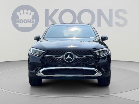 Used 2025 Mercedes-Benz GLC 300 4MATIC image 4
