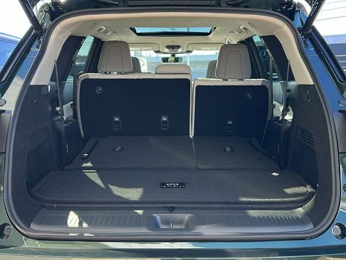 New 2026 INFINITI QX60 Luxe w/ Cargo Package image 6